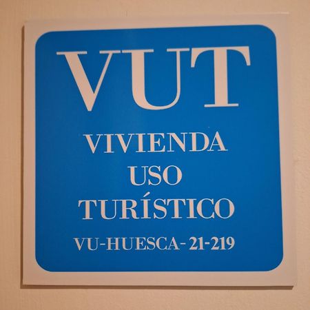 Otal Urban De "Casa Otal" Apartamento Jaca Exterior foto
